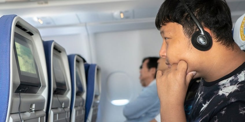 overcome your fear of flying with these calming tips