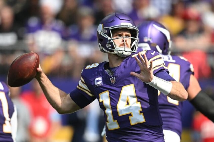 Minnesota Vikings quarterback Sam Darnold threw four touchdowns against the Houston Texans