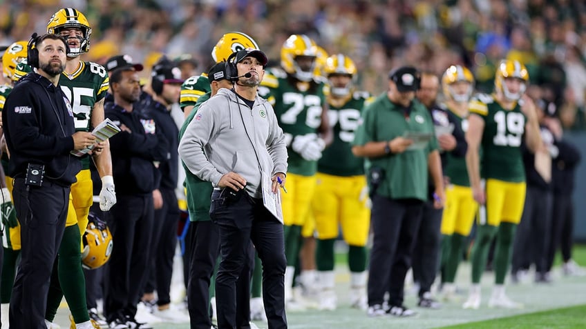 packers matt lefleur gets testy with reporter over bs question after brutal loss we got our a kicked