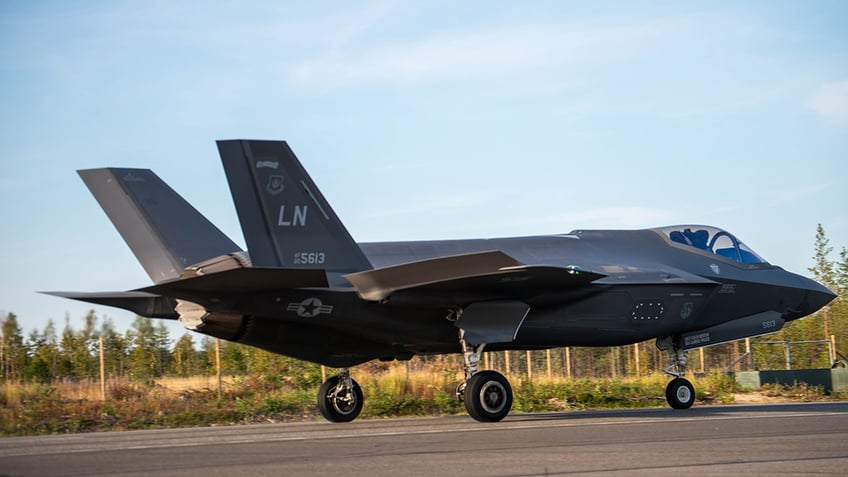 F-35 landing on highway