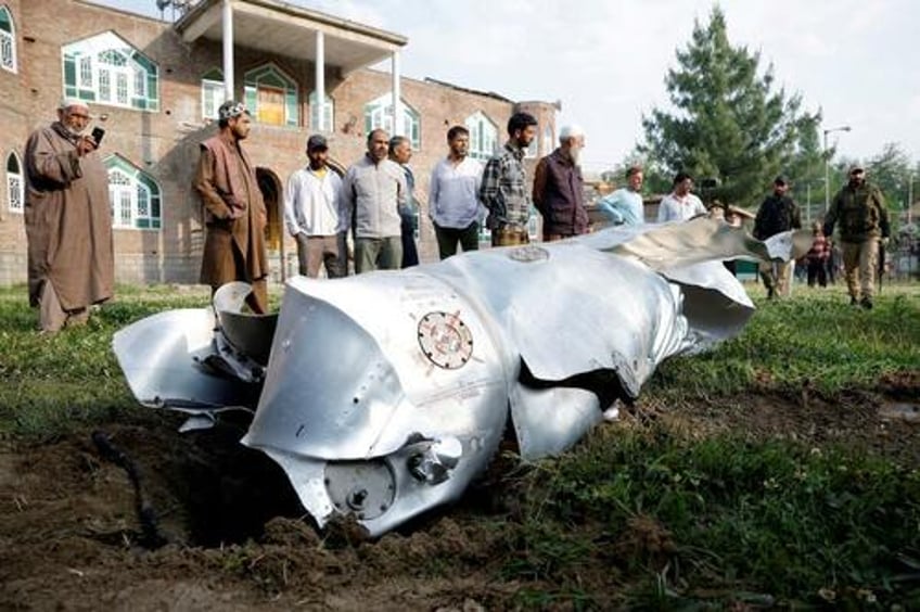 pakistan closes airspace for 48 hours authorizes response to indian attack which ignited inferno in region