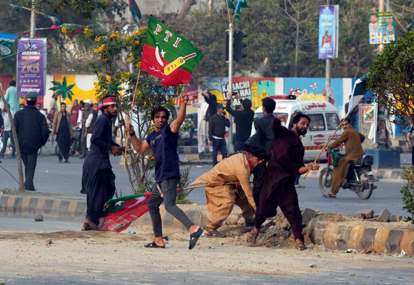 pakistan holds elections marked by censorship and bloody terrorism