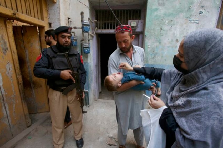 pakistan launches anti polio vaccine drive targeting 44m children amid tight security