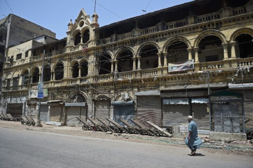 pakistan shopkeepers strike nationwide over inflation