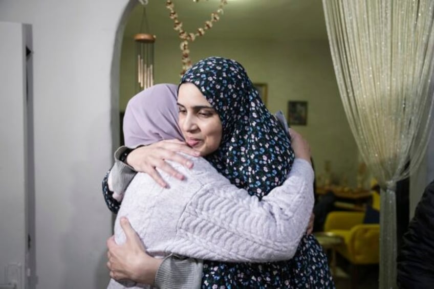 palestinian families rejoice over release of minors and women in wartime prisoner swap