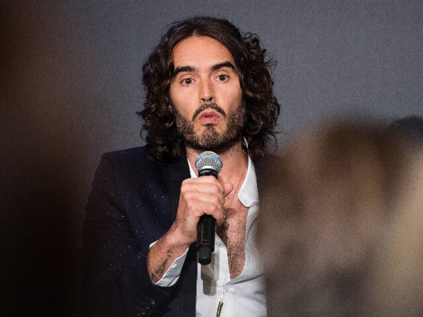 paramount removes russell brand comedy special while continuing to stream harvey weinstein movies