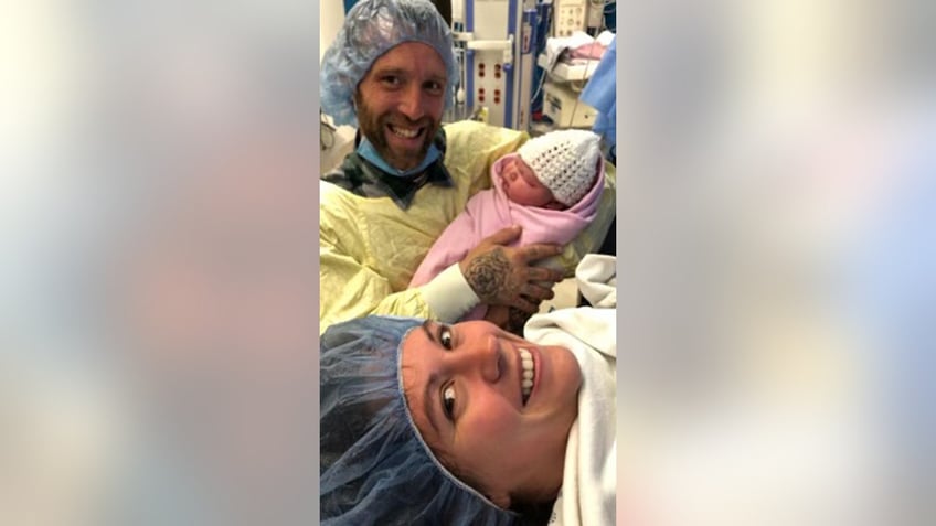 parents welcome 14 pound baby the largest on record since 2010 everybody was making bets