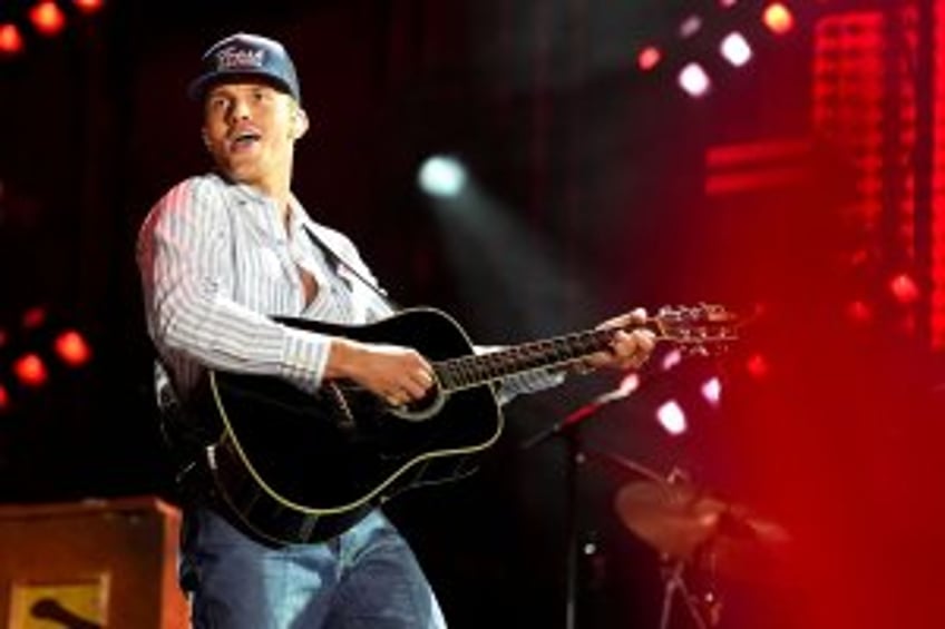 Parker McCollum shares track list for self-titled album