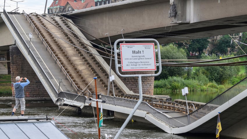 Bridge collapse