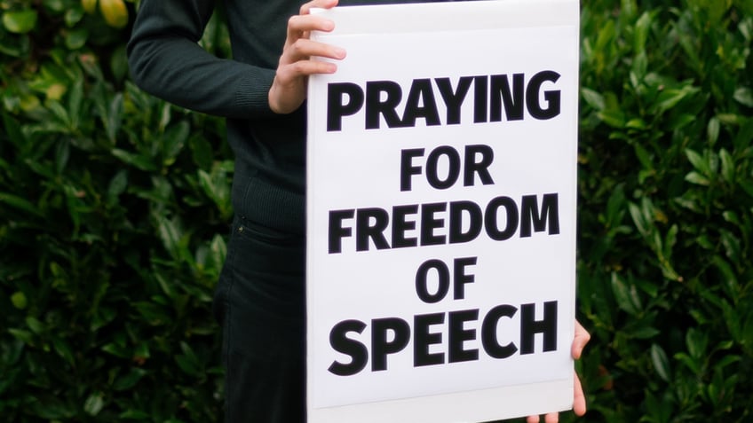 pastor wins fight to keep preaching on uk streets after police told him he couldnt discuss other religions