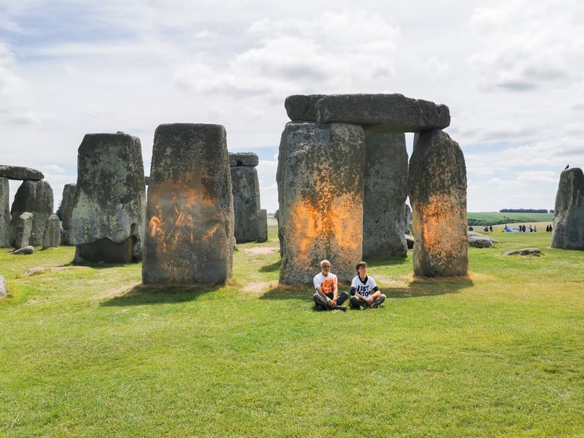 pathetic outrage as green extremists attack ancient englands stonehenge