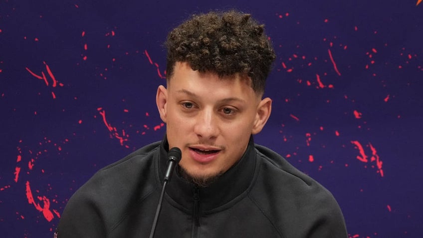 Patrick Mahomes speaks to the media