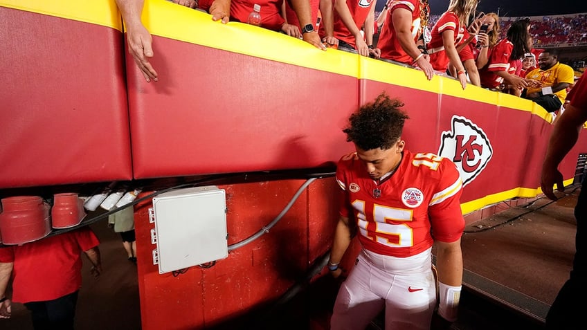 patrick mahomes unbothered by criticism after loss people are kind of waiting for you to go down