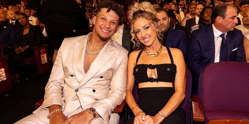 patrick mahomes wife brittanys couples quiz goes viral after misfire