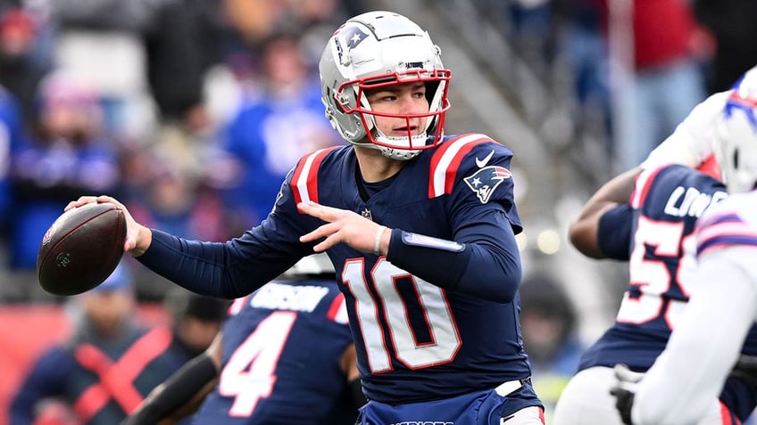 Drake Maye vs Bills