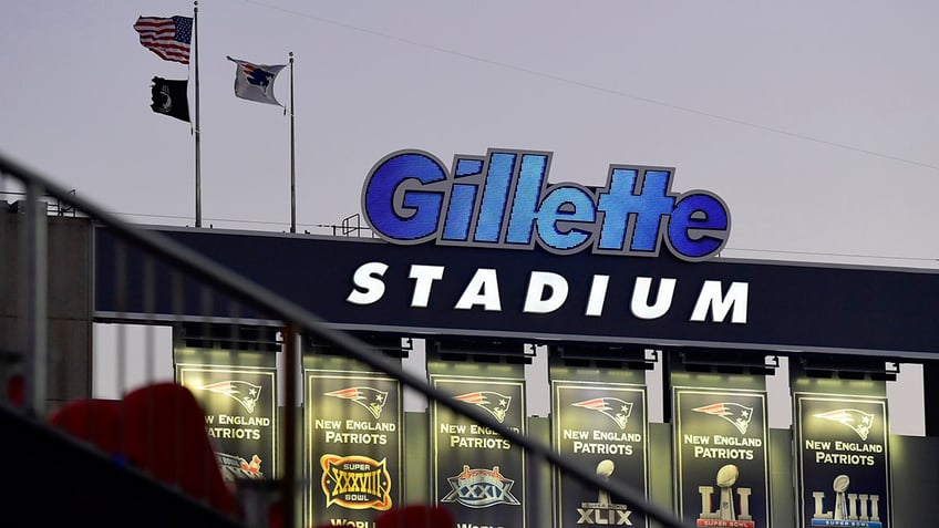 patriots fan dead after altercation at gillette stadium did not sustain traumatic injury autopsy finds