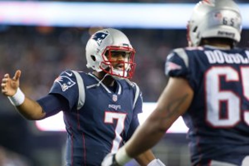 Patriots QB Jacoby Brissett 'good' after throwing shoulder injury, coach says