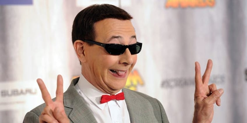 pee wee herman star paul reubens honored by former roommate david hasselhoff