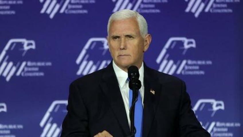 pence pulls out of presidential race as trumps lead widens