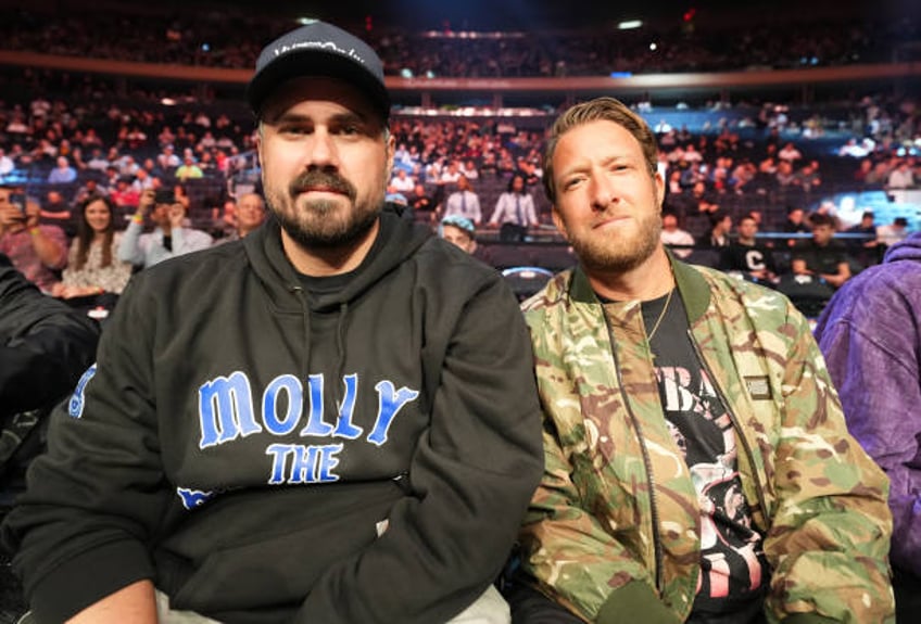 penn entertainment bails dave portnoy once again owns barstool sports