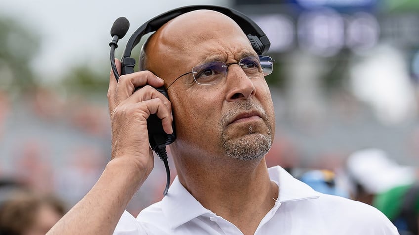 penn states james franklin takes issue with question about offense my skin is curling