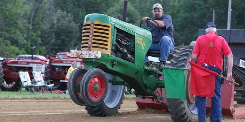 pennsylvania woman dies in freak accident involving tractor at county fair