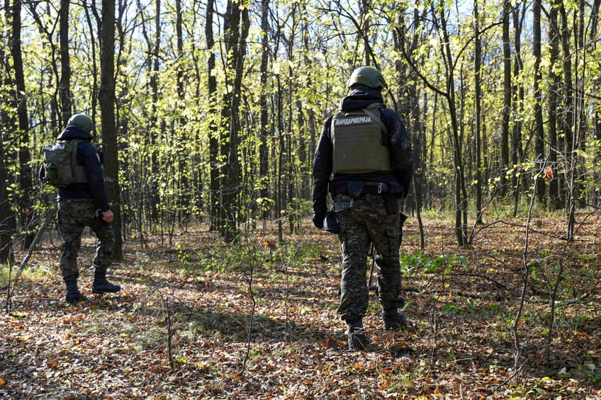 people smugglers arrested after hungary serbia border plagued with migrant gun battles