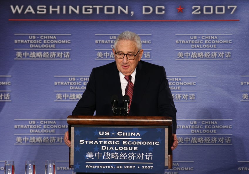 peter schweizer how henry kissinger became an old friend of china who rendered great help to the ccp