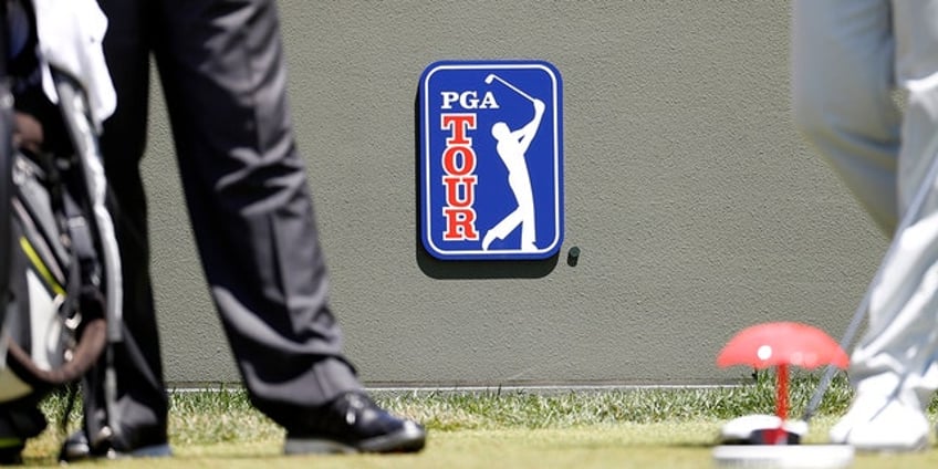 pga tour commissioner jay monahans meeting with golfers about merger has low turnout