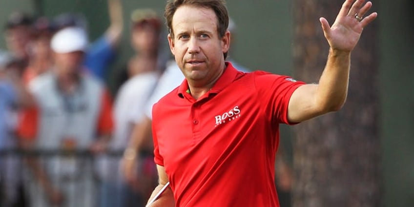 pga tour golfer erik compton arrested after allegedly throwing wife into wall