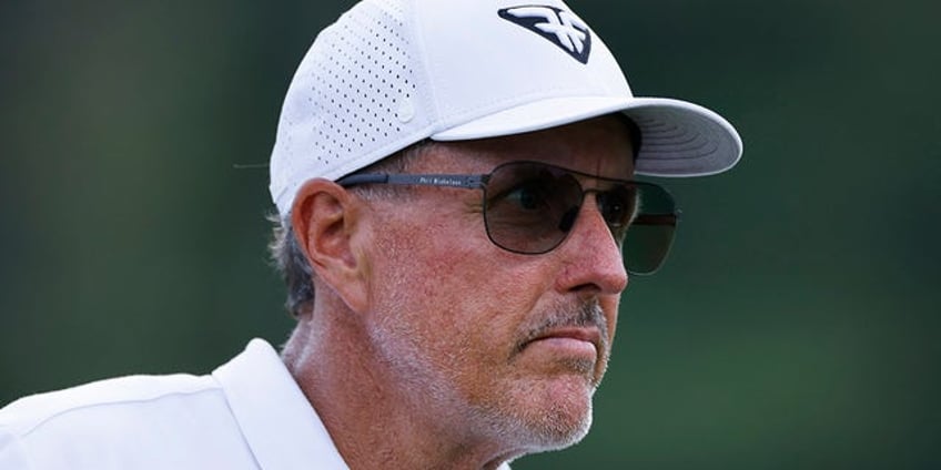 phil mickelson says he never bet on the ryder cup after former associate claims he did in 2012