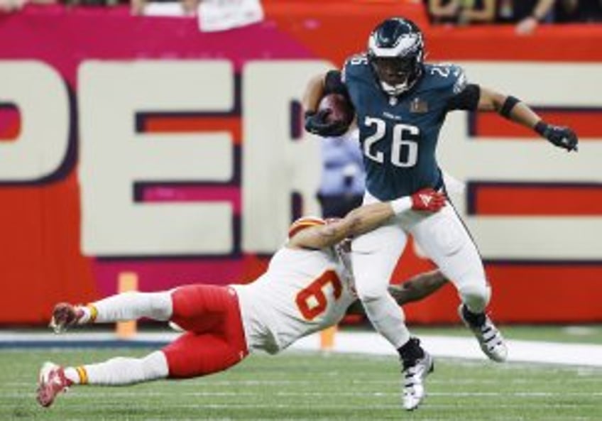 Philadelphia Eagles, running back Saquon Barkley agree to record $41.2M extension