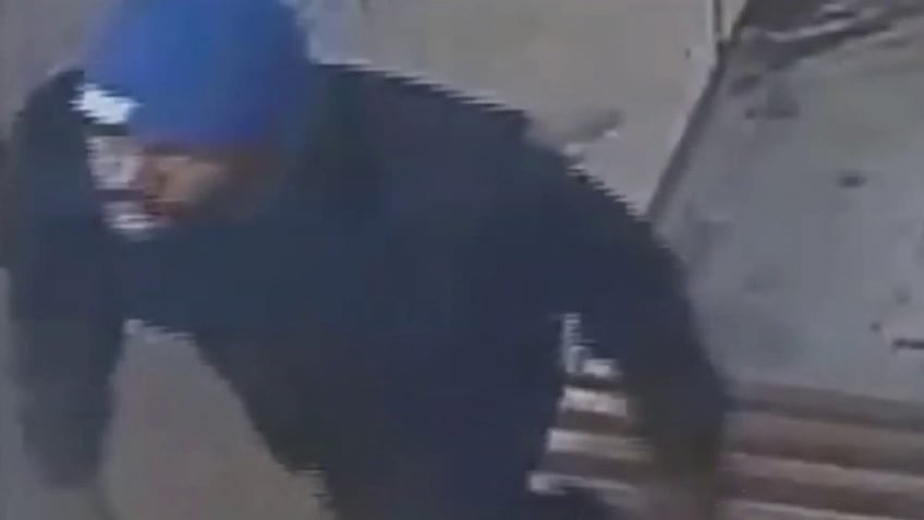 philadelphia surveillance video shows man dragged down septa stairs in violent attack suspect at large