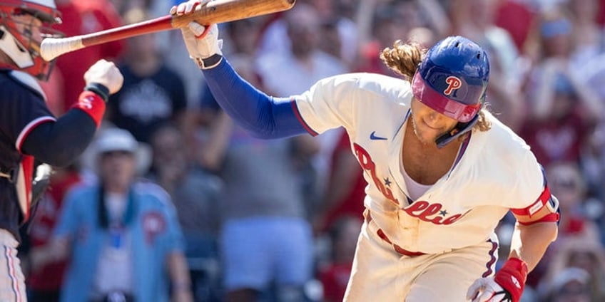 phillies alec bohm explodes slams bat after called strike three