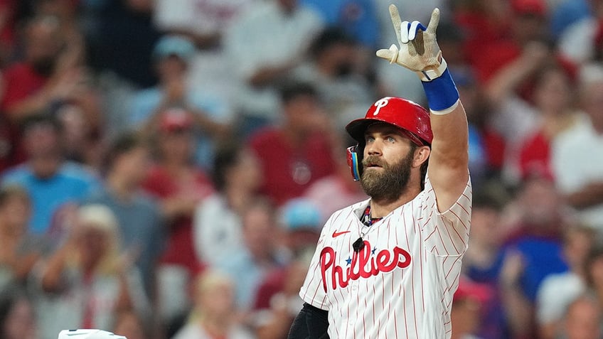 phillies bryce harper says radio caller motivated him to hit home run