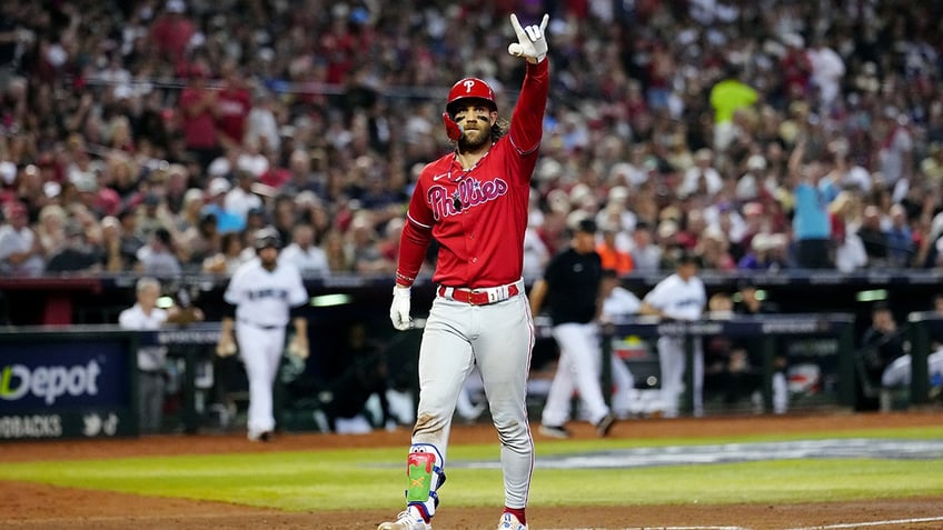 phillies one win away from second straight pennant after game 5 win