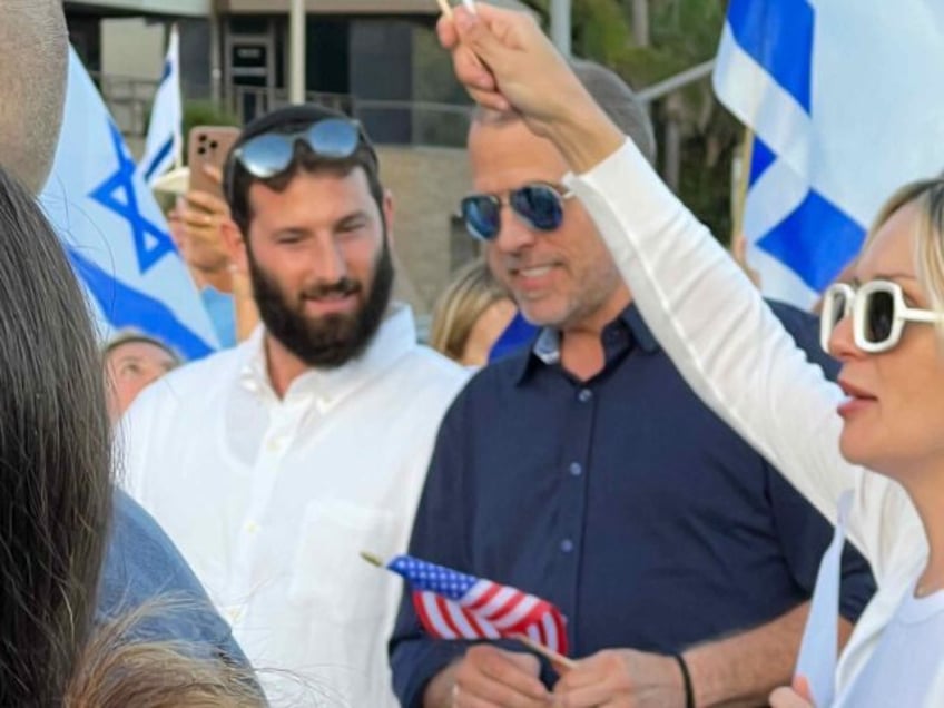 photo hunter biden attends malibu rally for israel