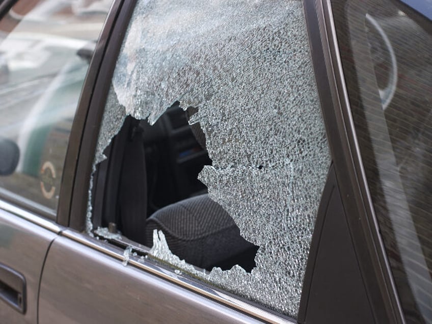 photo its gotten so bad michigan couple visiting portland suffers two car break ins