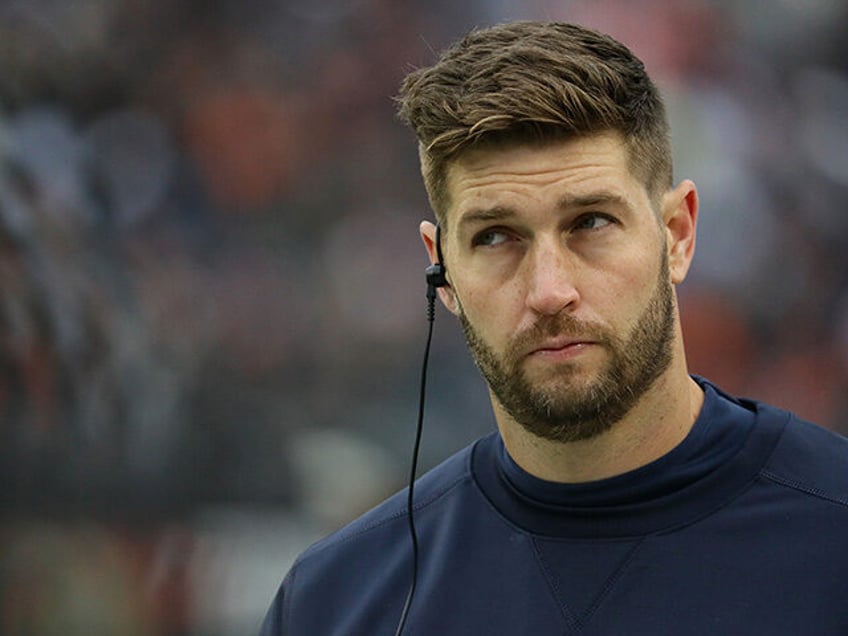Jay Cutler #6 of the Chicago Bears Illinois State Redbirds seen on the sideliens during a