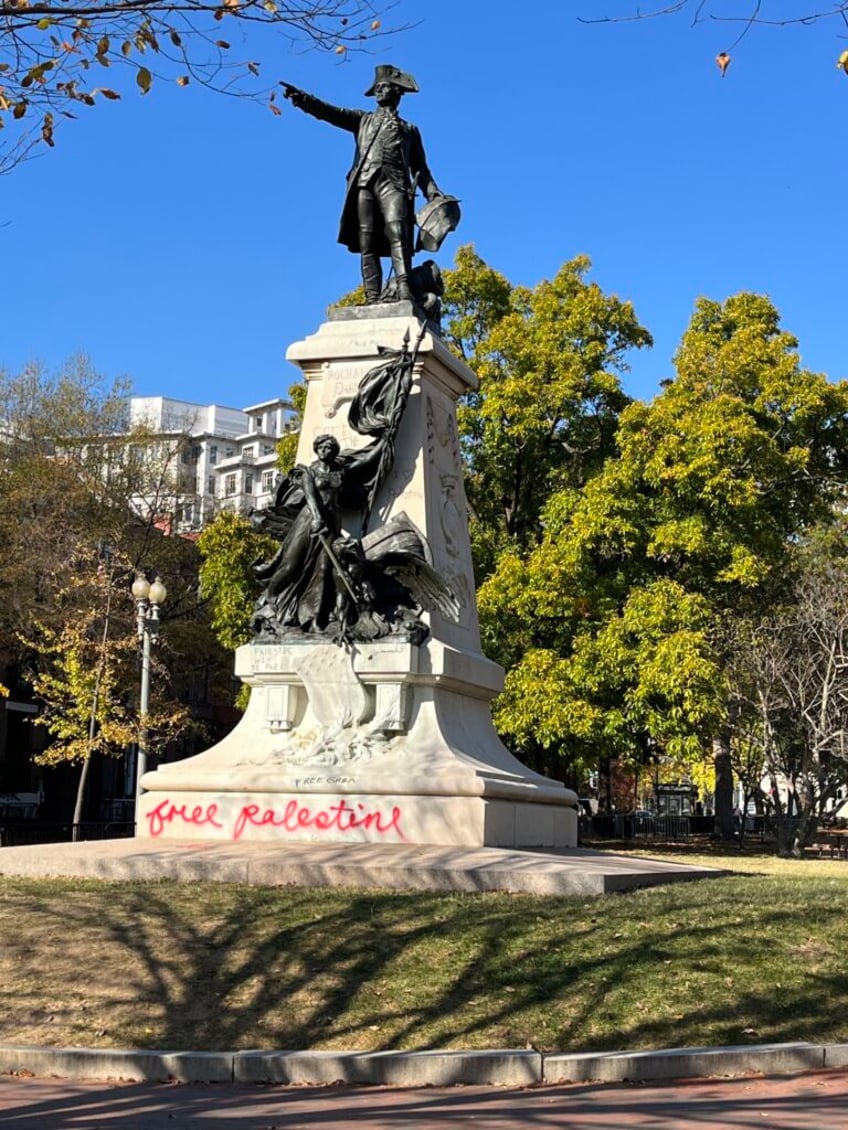 photos anti israel protesters desecrate monuments to american revolution near white house death to the usa