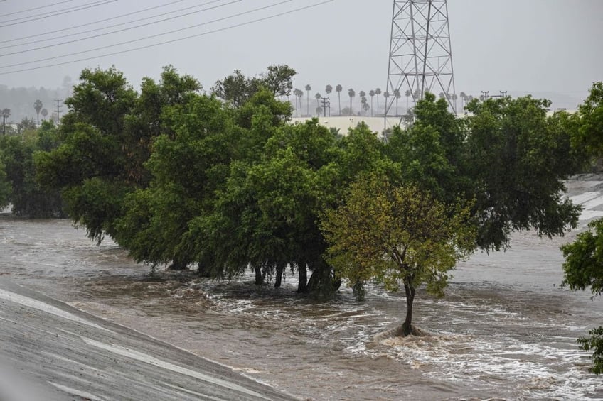 photos hurricane hilary flooding ravages southern california