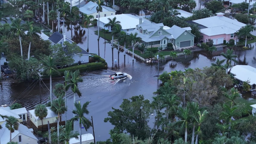 photos hurricane milton tornadoes tear a path of destruction through florida killing 4