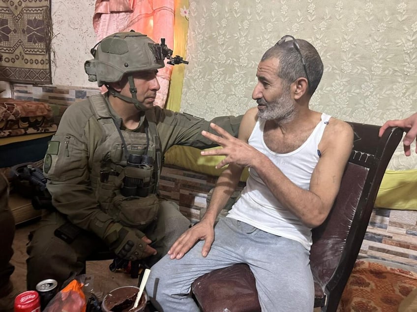 photos idf soldiers rescue arab muslim israeli hostage from gaza