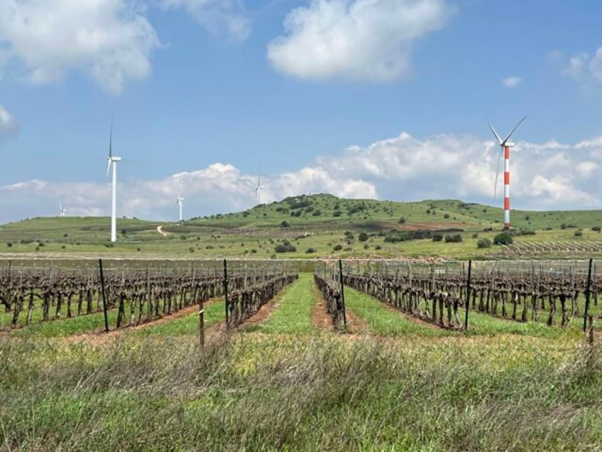 photos israels reservoirs provide solar energy through dual use