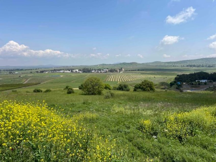 photos israels reservoirs provide solar energy through dual use