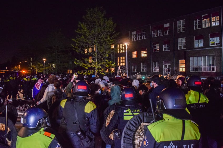 pictures amsterdam police bulldoze campus palestine protest