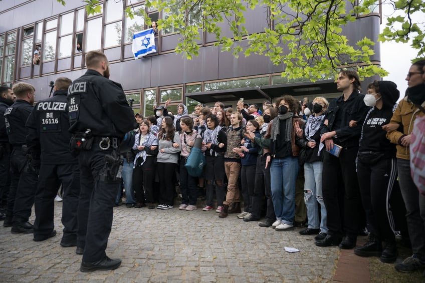 pictures berlin police break up campus palestine demonstration