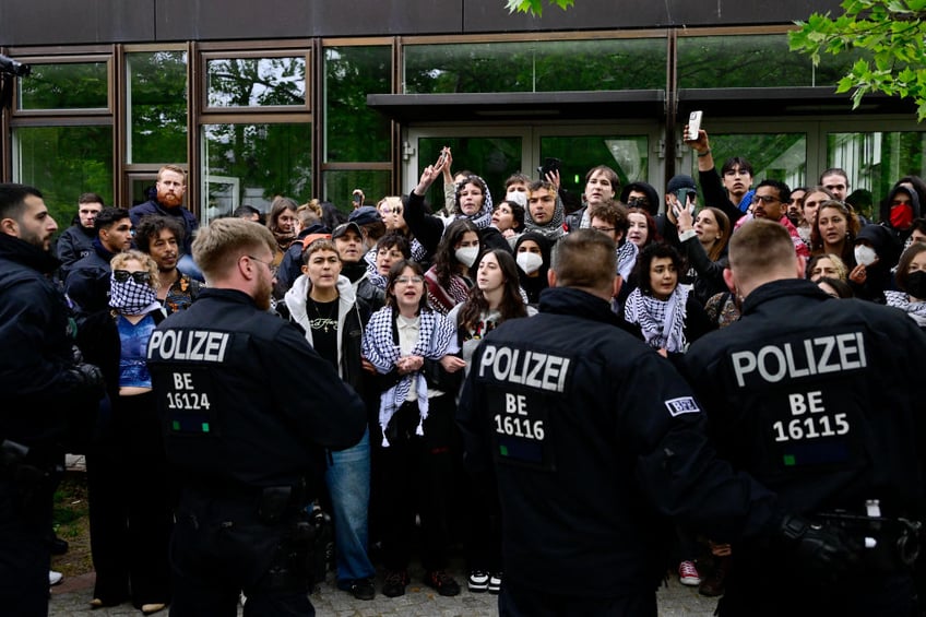 pictures berlin police break up campus palestine demonstration