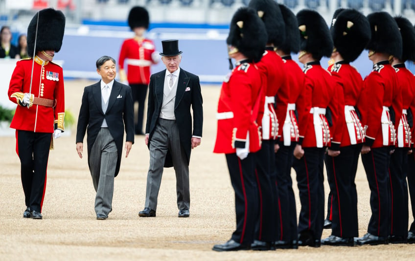 pictures british royals welcome japanese emperor for london state visit