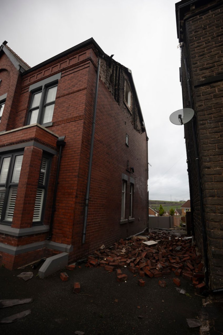 pictures storm gerrit mini tornado strikes destroying roofs and leaving thousands without power